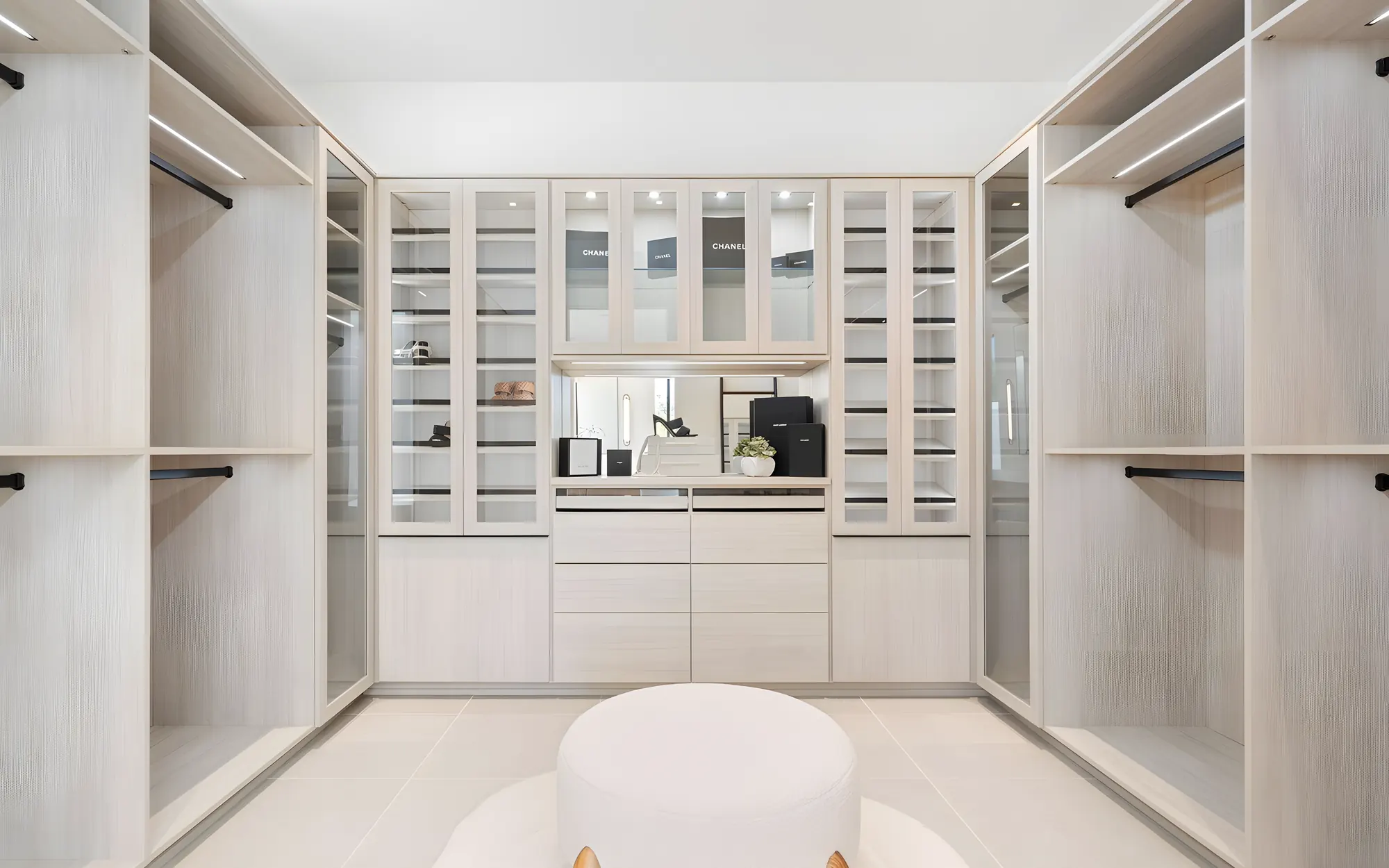 McCormick Ranch Residence, dressing room